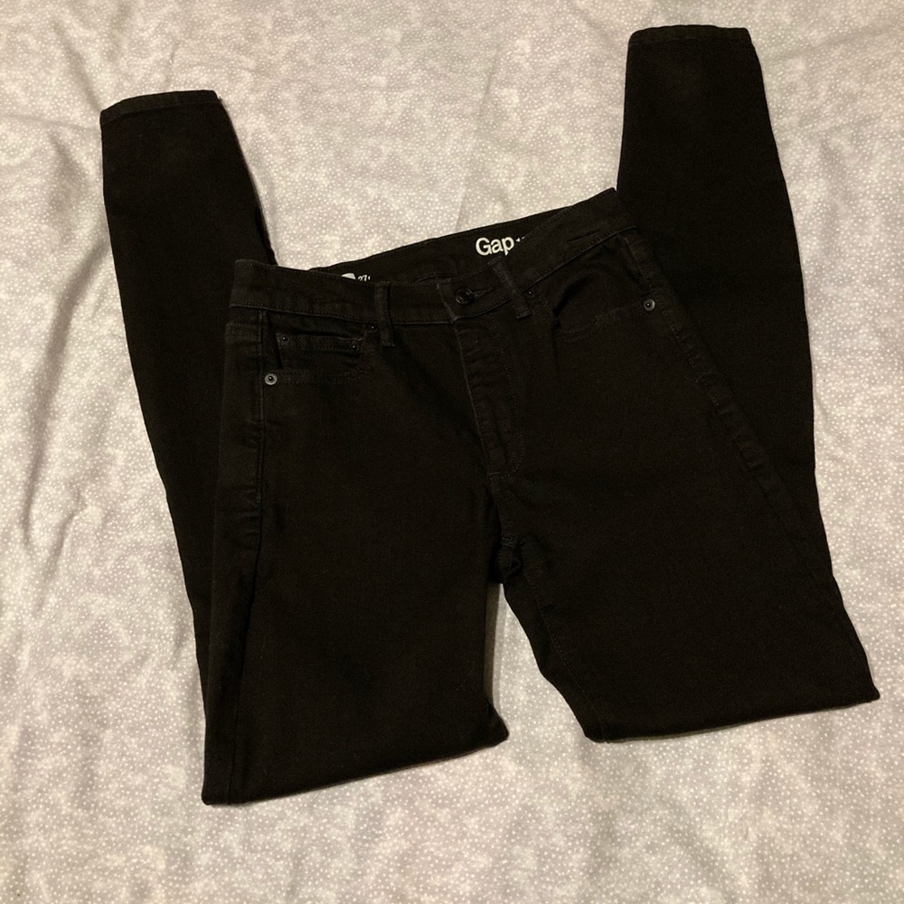 Women’s size 27r Gap Jeans